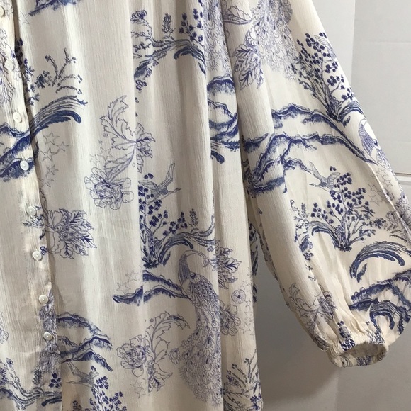 Free People blue/white floral oversized poet’s blouse/tunic M - Picture 3 of 10